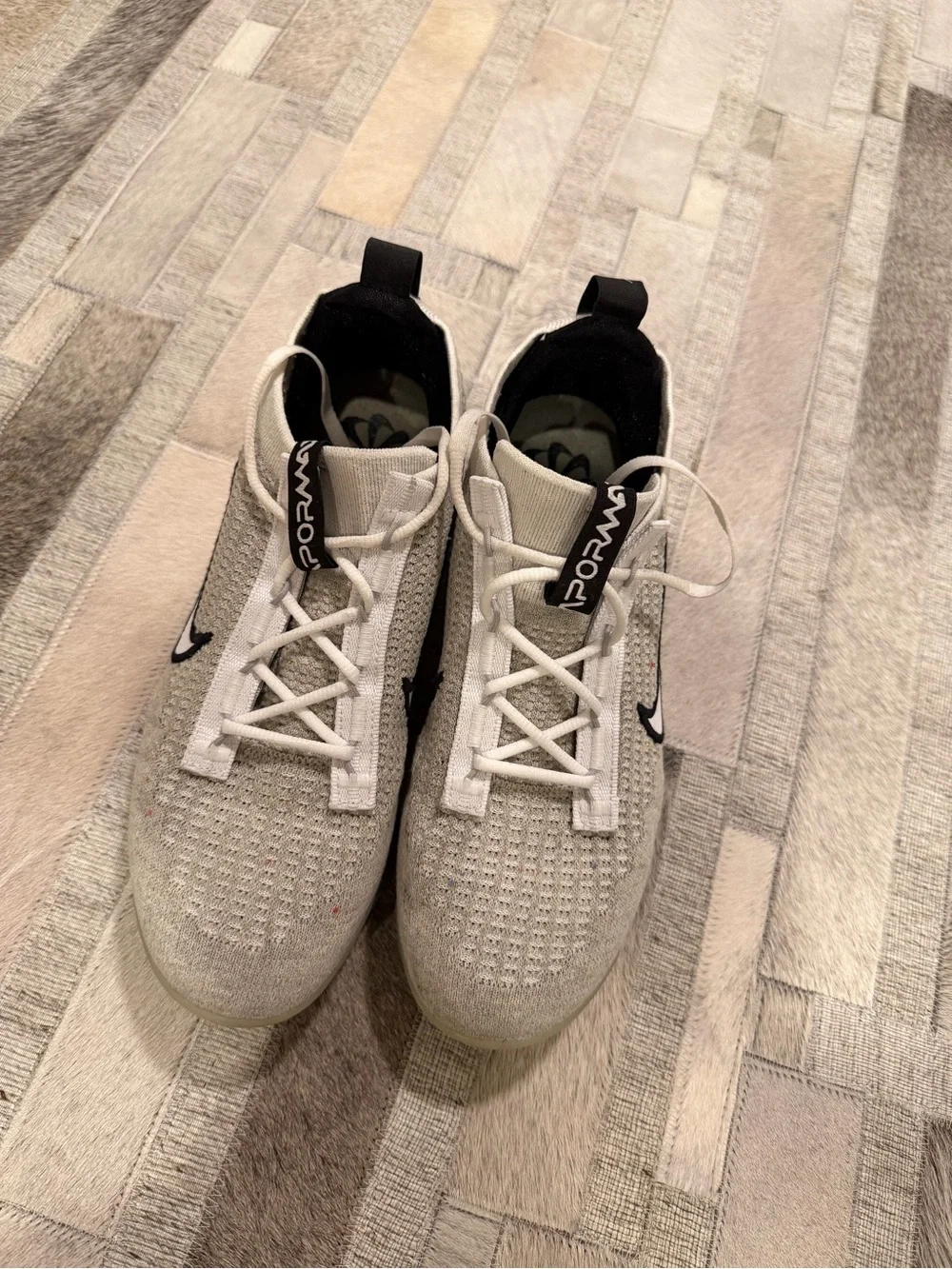 Nike Vapormax - Picture 2 of 5